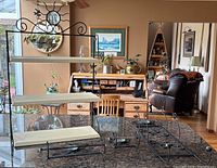 Overall view of plant stand with separate holders displayed