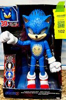 Front view of boxed Sonic figure showing overall product and included twist ties