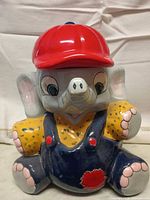 Front view of elephant cookie jar with lid in place
