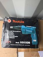 Front of Makita 6800DB box showing product image and model number
