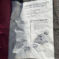 Close-up of Coleman Sundome instruction sheet showing model 2.1 m x 2.1 m (7’x7’)