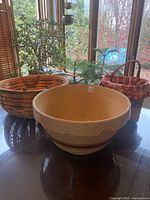 Bowl centered with both baskets behind