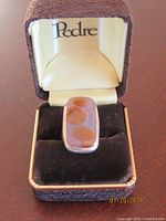 Ring in Pedre box, closed presentation