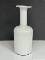 Full view of white Gulvvase showing shape and finish