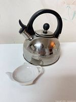 Kettle and ceramic rest group shot