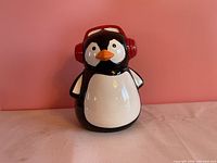 Front view of penguin cookie jar showing overall appearance