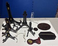 Group shot showing all plate stands, acrylic easels and three mirror bases