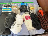 Overview of all packaged socks and handkerchiefs