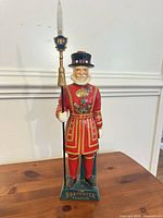Front view of Carlton Ware Beefeater decanter