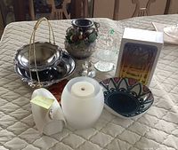 Group shot showing all decorative items on table