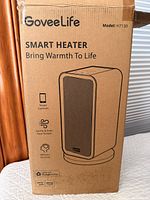 Factory box showing GoveeLife branding, model H7130, smart features and specifications