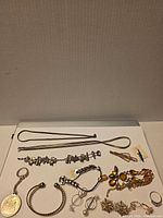 Overview of all jewellery pieces laid out
