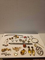 Overview of all jewellery pieces laid out