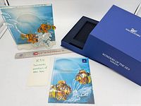 Full set with figurine, box, booklet and ruler for scale