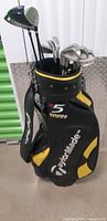 Full view of TaylorMade R5 bag with clubs