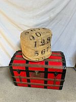 Steamer trunk closed, front view