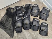 All pads and mesh bag overview