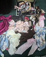 Overview of all bows and headbands spread out