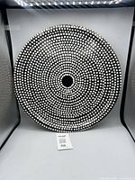 Front view of entire tray showing Fokus pattern