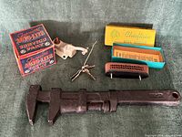 Group shot displaying all items in lot