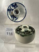 Both pottery pieces front view