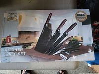 Closed box showing full 6-piece set image and quantity