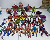 Full lot group shot showing all figures, mounts, vehicle and accessories