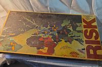 Closed 1980 Risk box showing top artwork