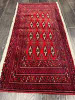 Full view of rug showing size, color, pattern