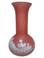 Full view of vase profile