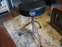 Full view of Mapex drum stool assembled