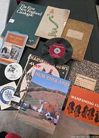 Overview of books, magazines, record, buttons and notebooks