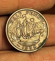 Reverse of 1938 half penny showing Golden Hind and date