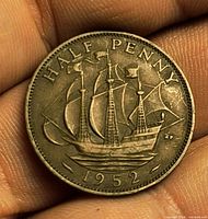 Reverse side of 1952 half penny showing Golden Hind and date