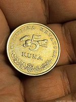 Obverse with 5 KUNA, running marten, wreath, legend REPUBLIKA HRVATSKA