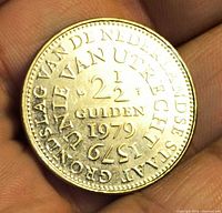 Reverse of 1979 Netherlands 2½ Gulden coin showing denomination and legend