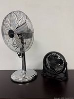 Both fans side by side on tabletop