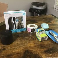 All items on tabletop