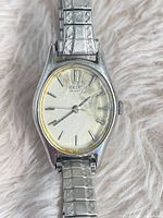 Front view of Seiko quartz women’s watch showing dial and case