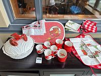 Full lot view showing tureen, ramekins and linens