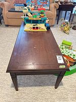 full view of coffee table front and top