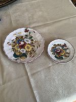 Both plates showing size difference and design