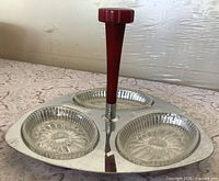 angled view showing tray assembled with glass inserts and handle