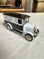 Left front perspective of truck