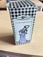 Front of Cobble Creek box showing product label