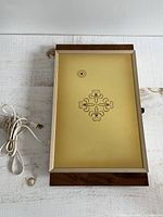 Top view of Cornwall Thermo Tray with cord