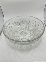 Top view showing starburst pattern inside bowl