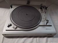 Full view of Dual CS 508 turntable with platter, tonearm, dust cover