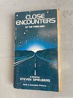 Front cover of Close Encounters Of The Third Kind Dell paperback
