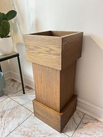 Oak pedestal planter front view